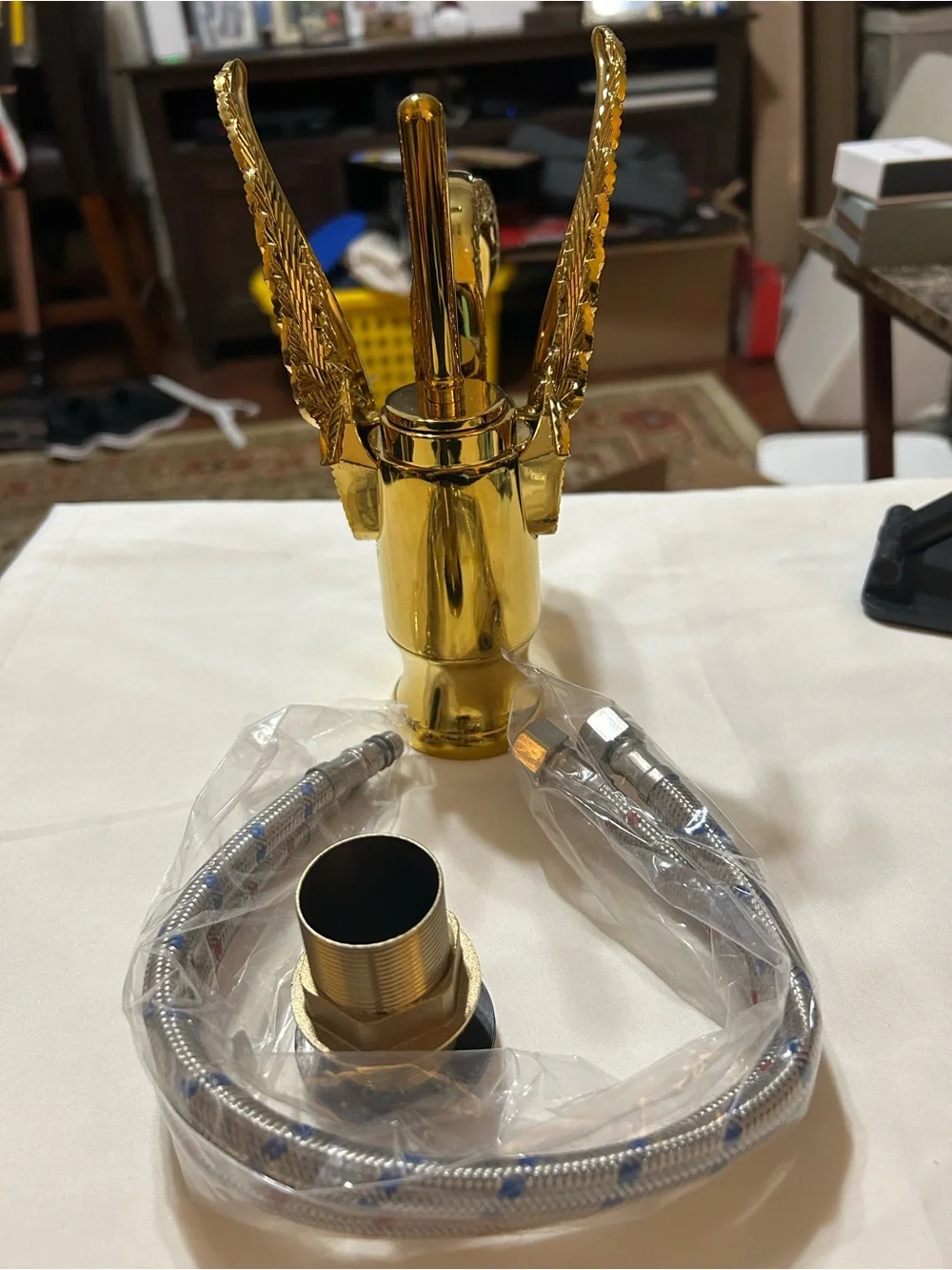 Luxury Gold Swan Bathroom Faucet - Ornate Single-Handle Vanity Tap